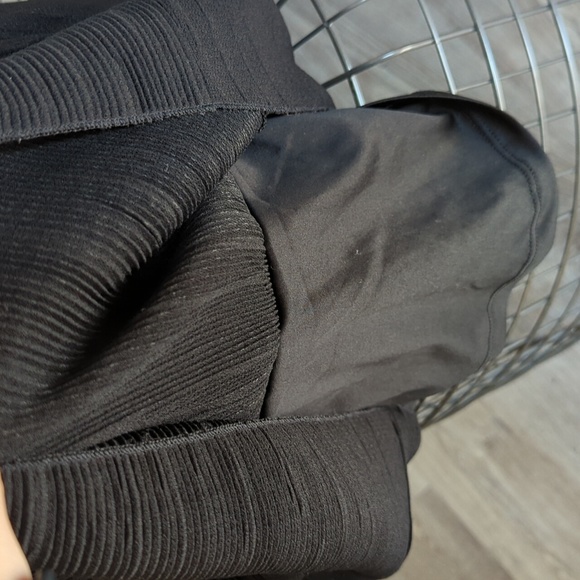 Express Ruffled Dress - Picture 9 of 12